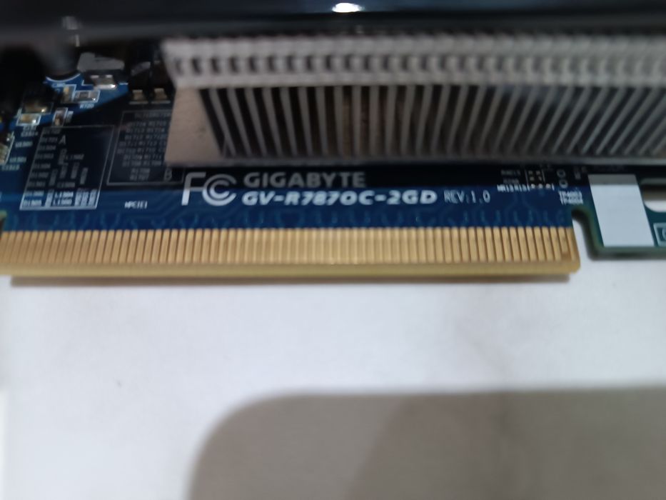 Karta Graficzna Gigabyte Radeon HD 7870 OC 2GB DDR5