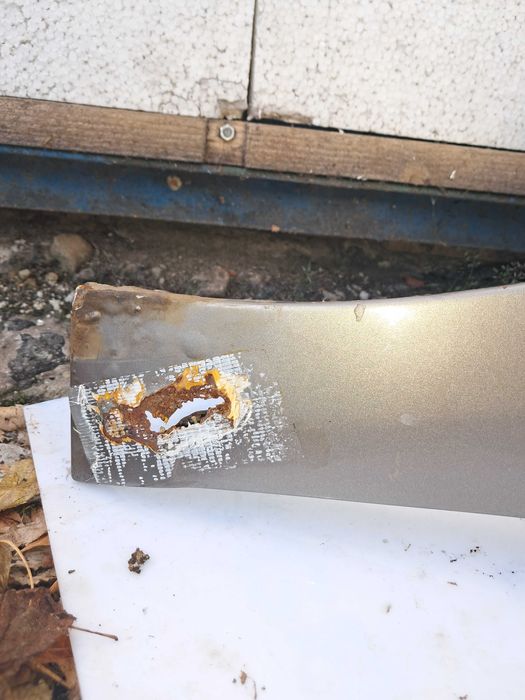 Крило переднє ліве (вживане)