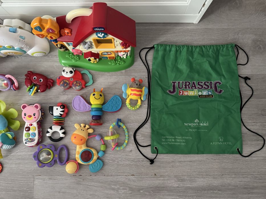 Zestaw zabawek, grzechotki, pluszaki | Chicco, Fisher-Price |