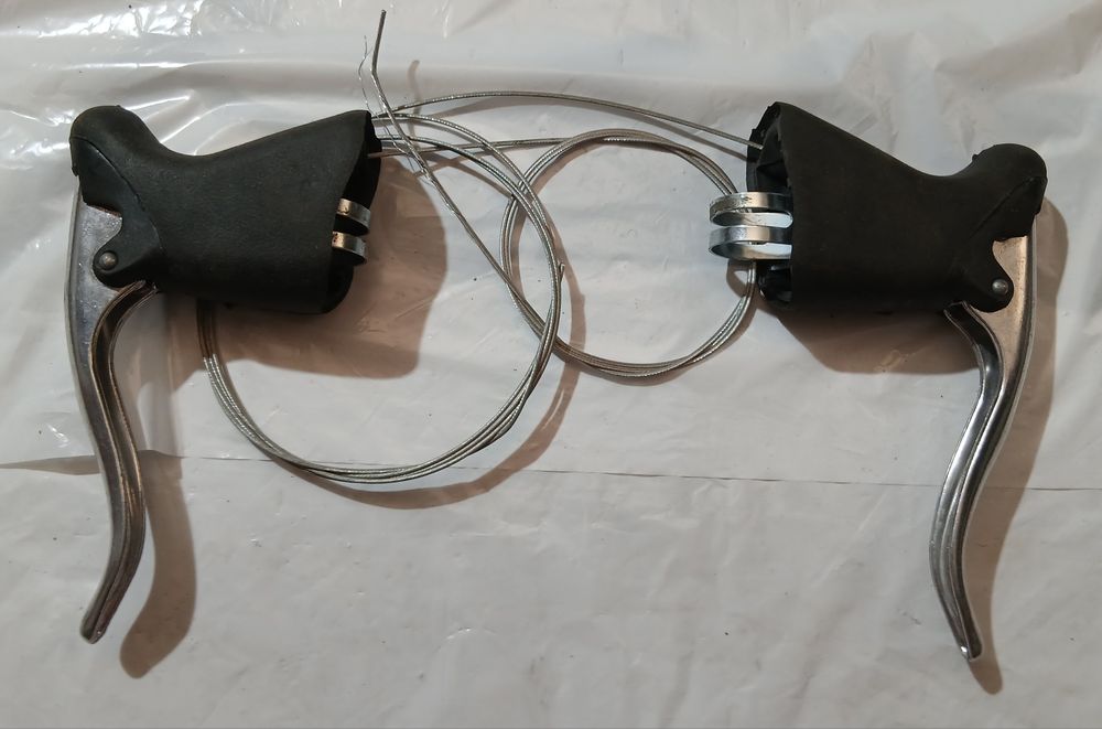 Manetes travao Bicicleta de Estrada