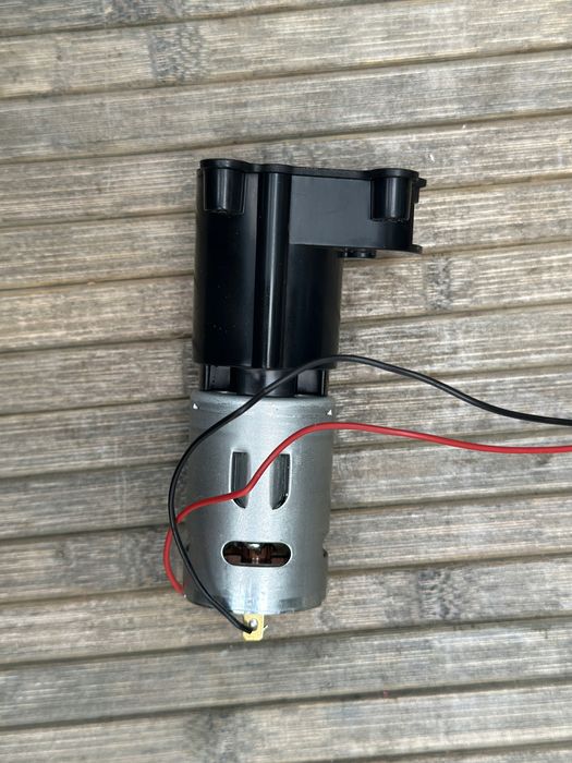 Silnik pomocniczy DC z przekładnią Ninja NC501EU