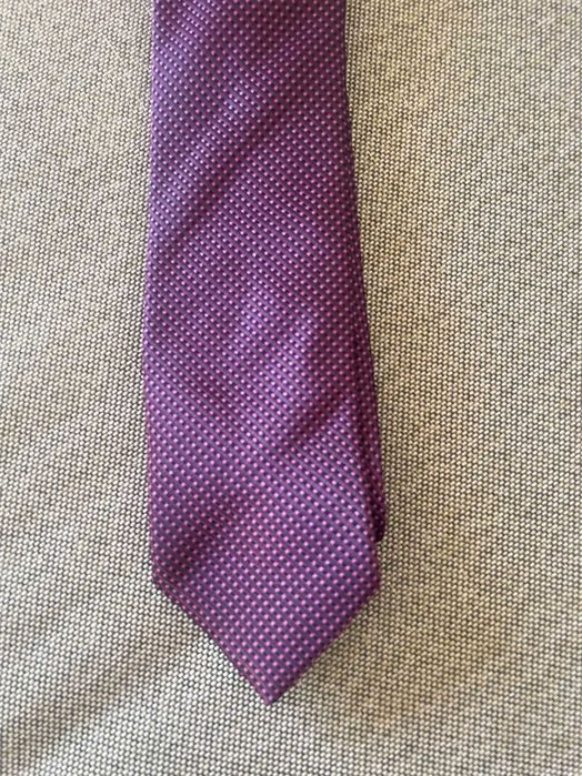 Gravatas em tons de roxo e lilás