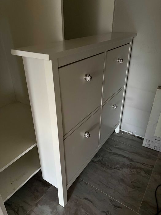 Szafka na buty do przedpokoju