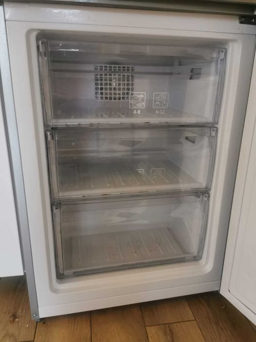 Lodówka BEKO CN237121X – No Frost, SuperFresh, 100% sprawna