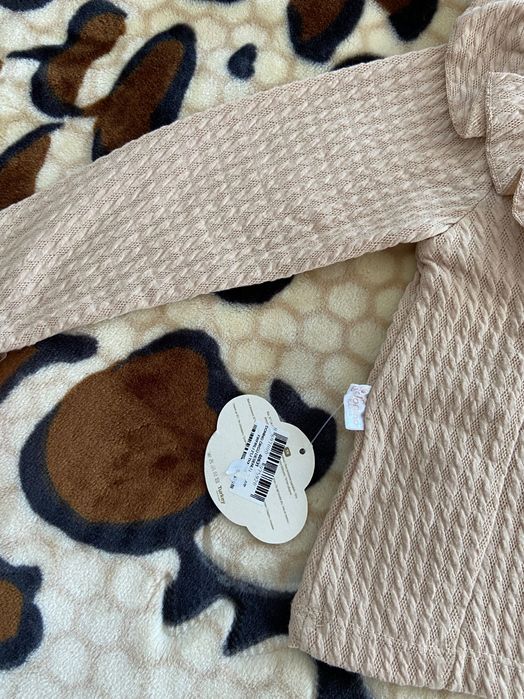 Костюм для дівчинки в бежевому кольорі