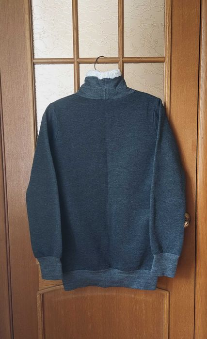 Светр, толстовка