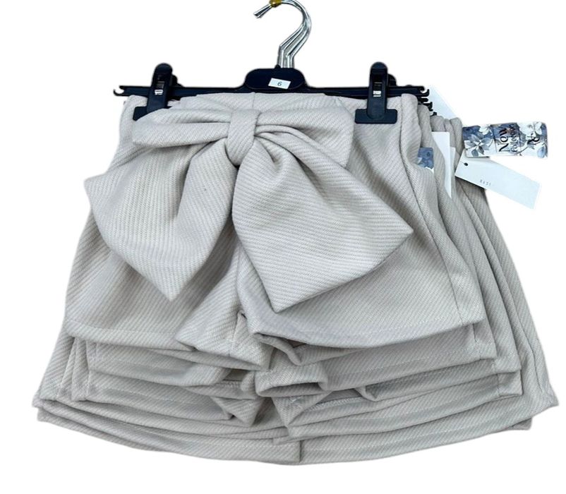 Spodenki dla dziewczynki roz.134/140