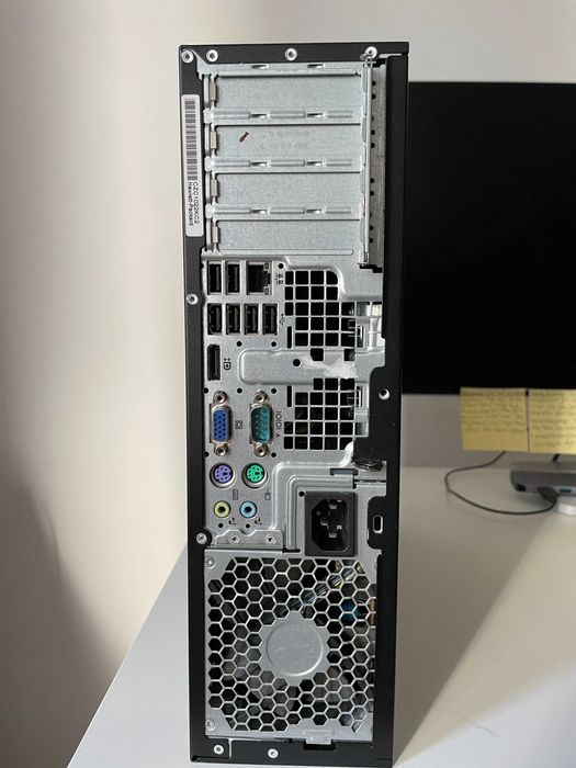 HP Compaq 8100 Elite SFF + 2 monitory 24” Dell i Samsung + Windows 10 SSD – szybki i gotowy do pracy