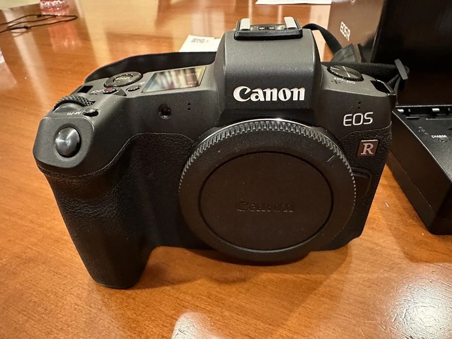 Canon EOS R impecável