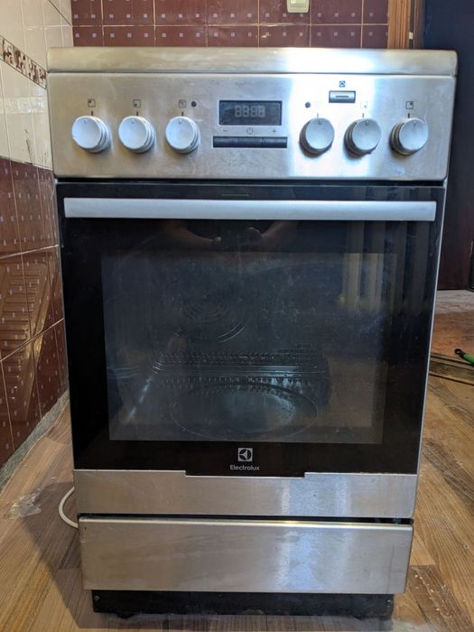 Плита електрична скло кераміка Electrolux