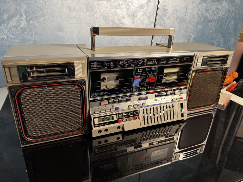 Продам Sharp GF-800