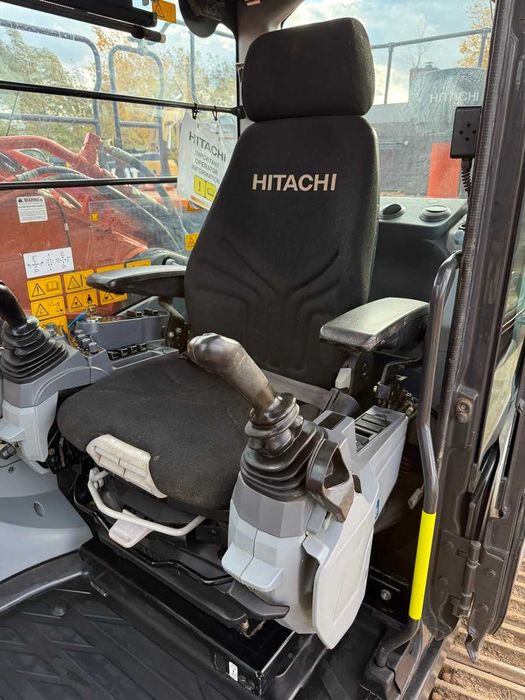 Hitachi ZX350 LC-7 koparka gąsienicowa 35 36 ton 3970 mtg CAT