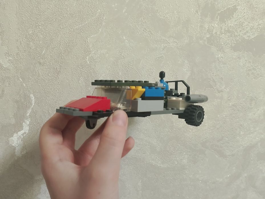 Продам дуже класну машинку