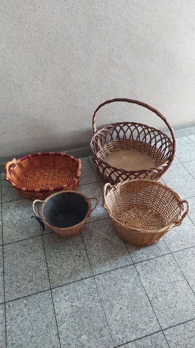 Cestos verga. Todos 15 euros.