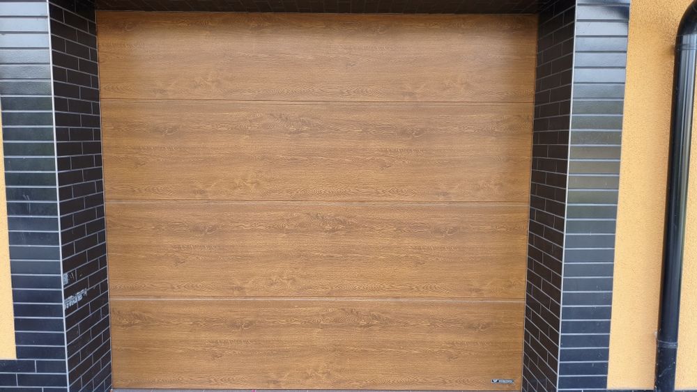 Brama garażowa - Wiśniowski, automatyka