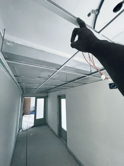 BISCATE - PLADUR,BARRAMENTO, VENIL, PINTURAS - CONSTRUÇÃO CIVIL.
