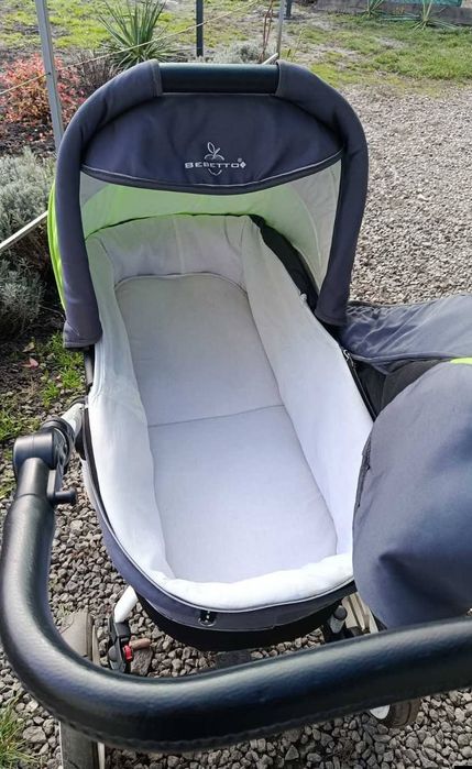 Продам візочок 2/1