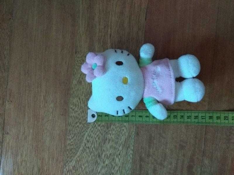 Peluches Hello Kitty - A partir de 5€