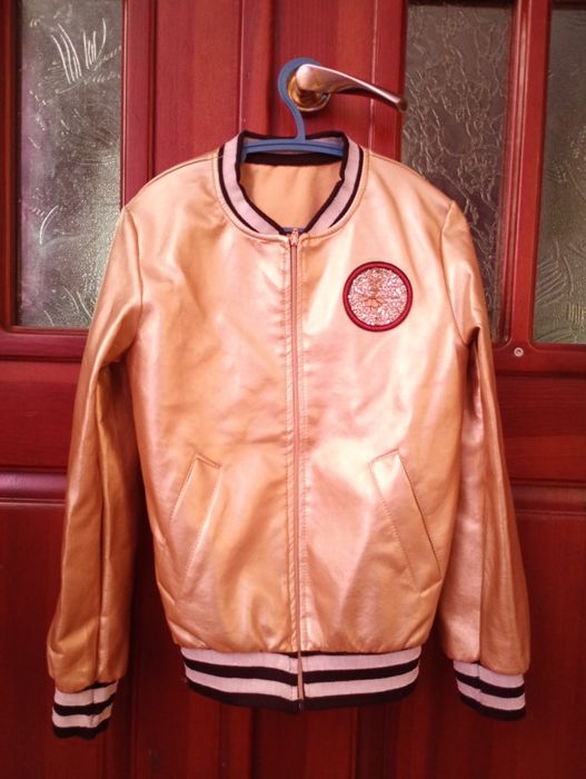 Продам куртку (піджак)