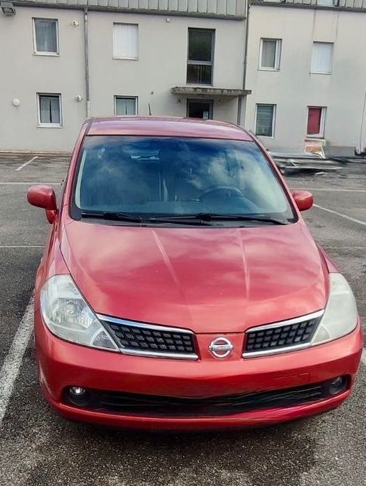Nissan TIIDA 2008