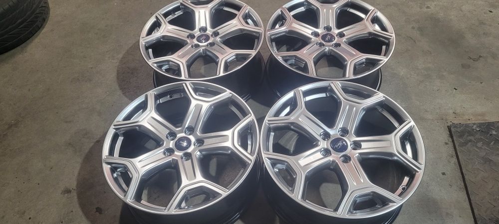 Oryginalne felgi Ford 19  5x108 polecam