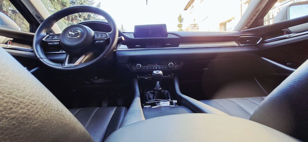 Auta do ślubu MAZDA 6 i BMW x1