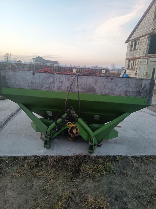Rozsiewacz nawozów amazone zau 1501