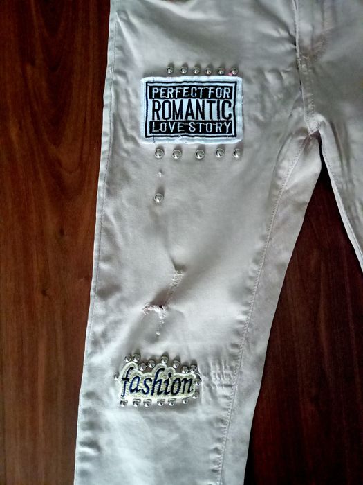 Spodnie dżinsowe damskie