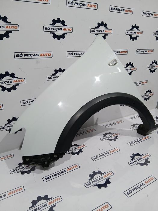 GUARDA LAMAS ESQUERDO BRANCA DACIA SANDERO STEPWAY 0.9TCE ANO: 2013