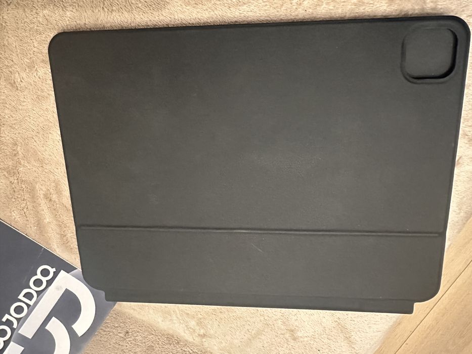 Etiui z klawiatura do ipada apple