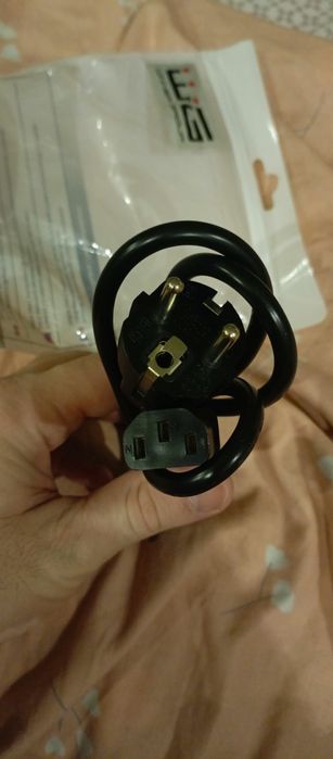 Кабель питания для монитора