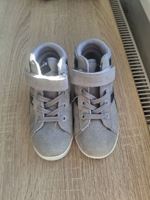 Черевички, хайтопи, кросівки