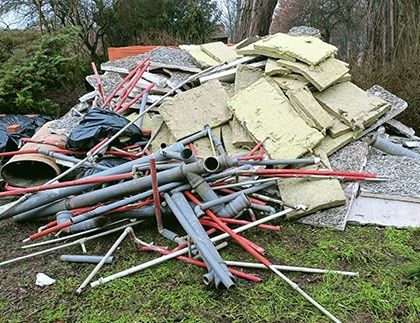 Wywóz śmieci gruzu mebli odbiór gabarytów worków odpadów budowlanych