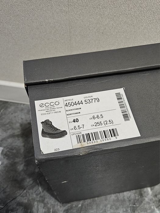 Взуття ECCO, 40 розмір