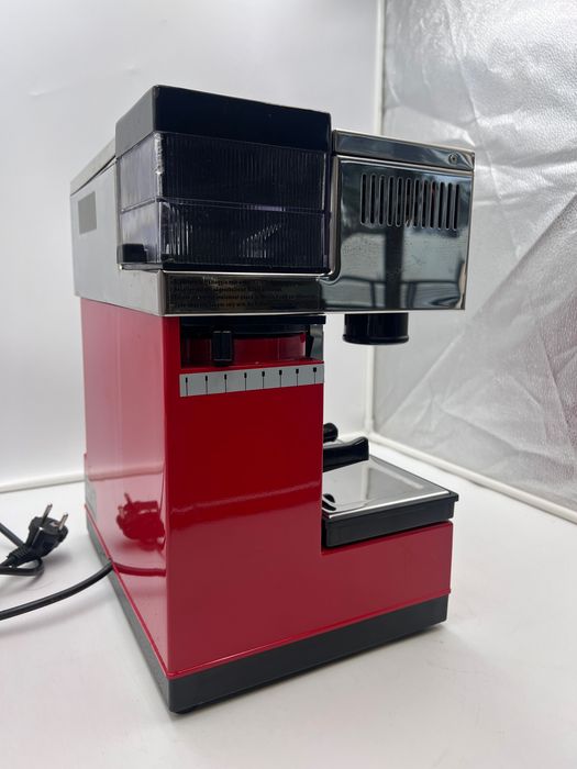 Kolbowy ekspres ciśnieniowy Quick Mill MODEL. 0835 Retro srebrny/czerwony