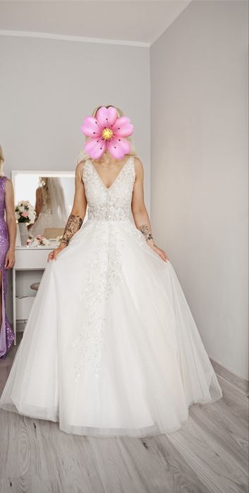 Suknia slubna xs/s ksiezniczka