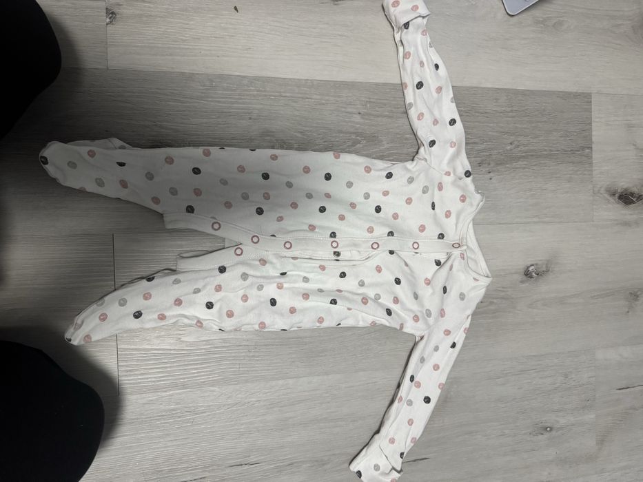 Ubranka  niemowlece 62-74