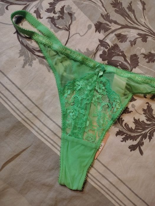 Majtki stringi damskie