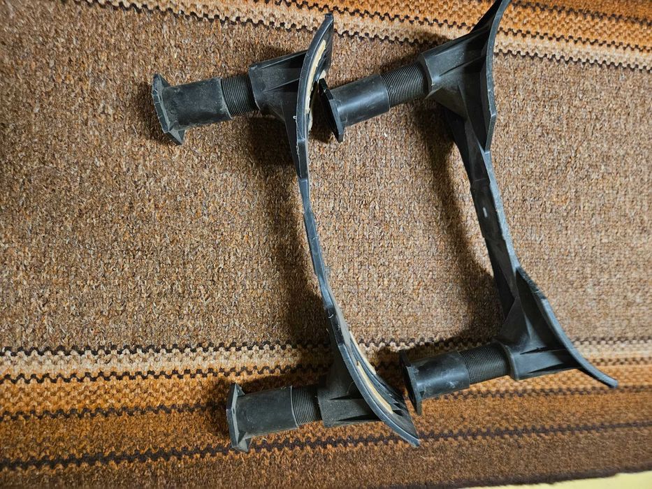 plastikowe 2 nogi pod wannę do zabudowy