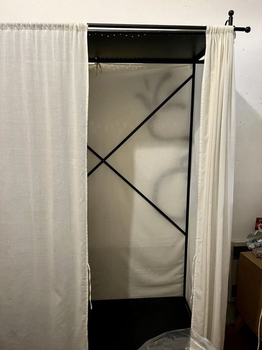 Conjunto cama e roupeiro em ferro