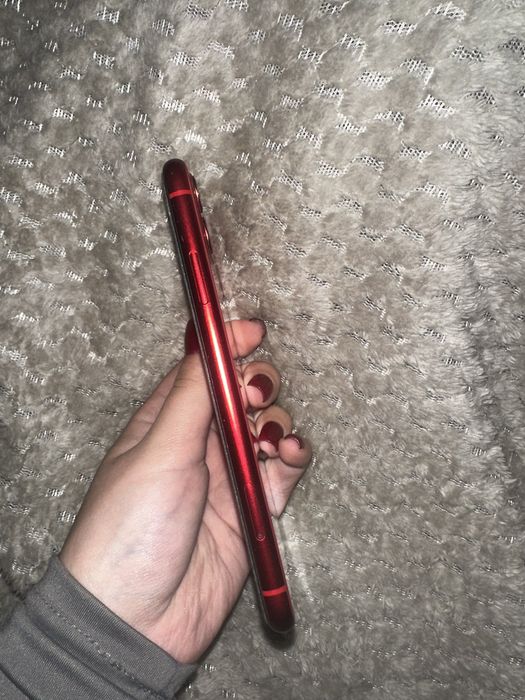 Iphone 11 red, айфон 11 червоний