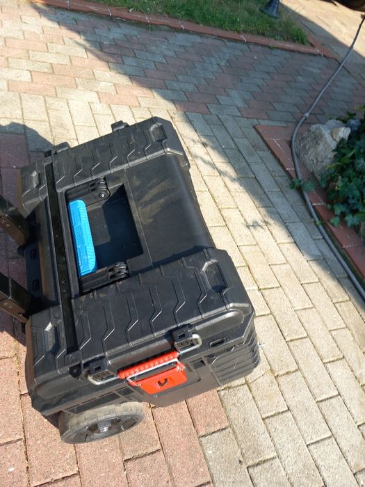 Skrzynka narzędziowa na kółkach Erbauer ConnecX