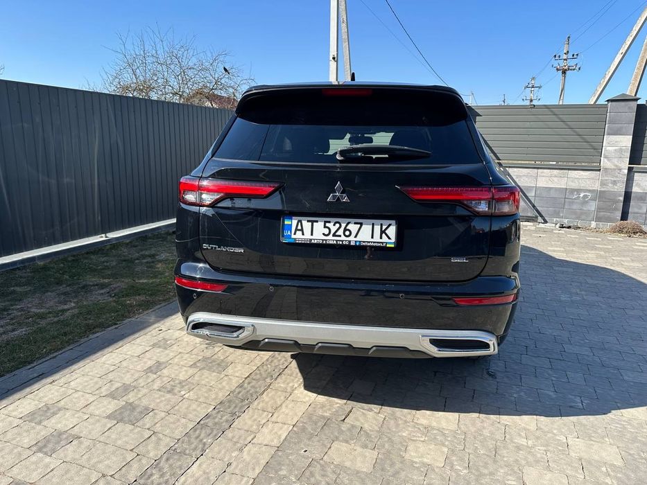 Mitsubishi Outlander 4  2021р. 2.5 бензин