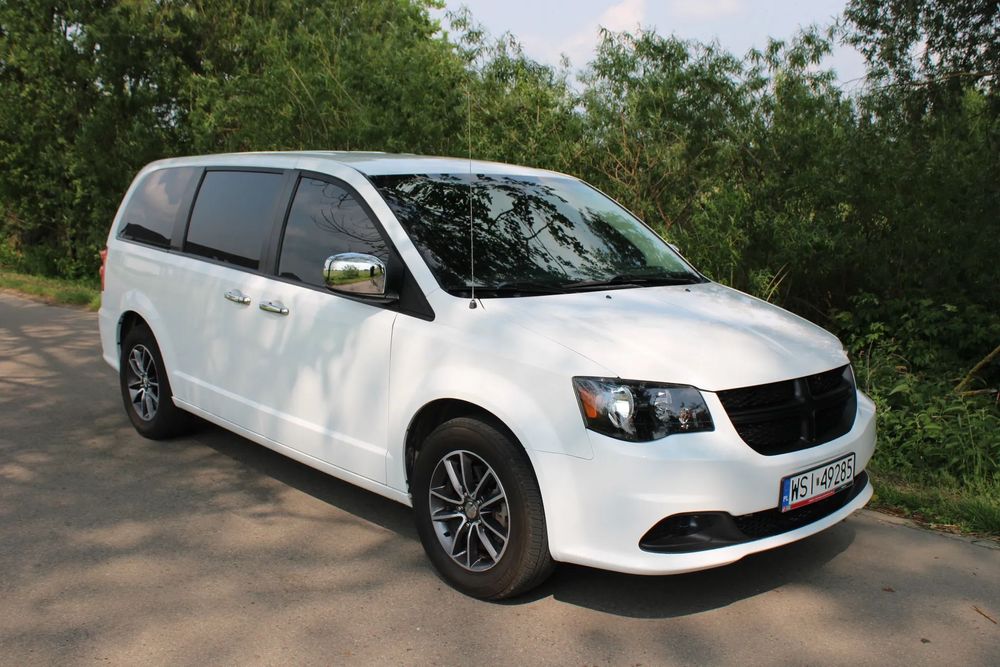 Dodge Grand Caravan 3.6 SE 2019r benz 283KM kamera welury AUX USB alumy