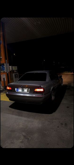BMW e38 para venda