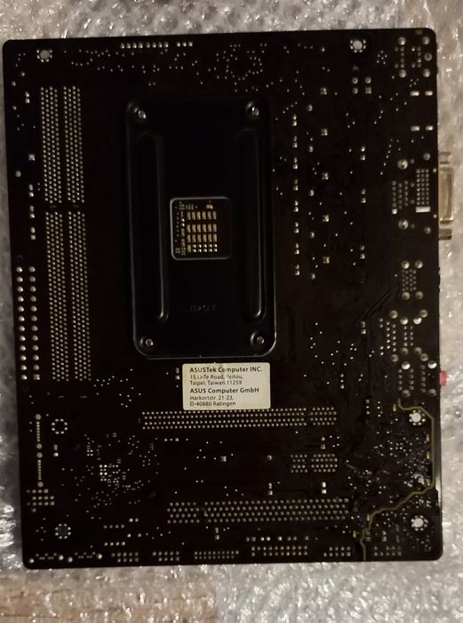 ASUS A68HM PLUS Motherboard64409199322241121