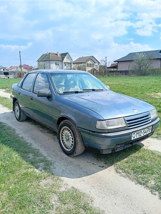 Продається Опель векта а 2,0інжекторна.
