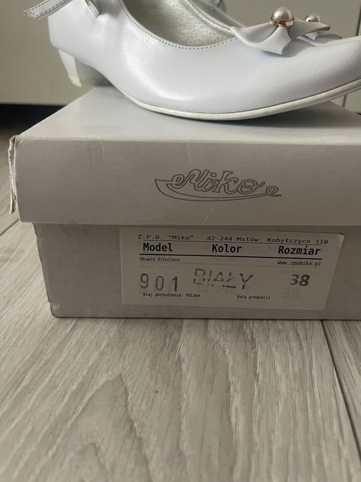 Eleganckie buty skorzane MIKO