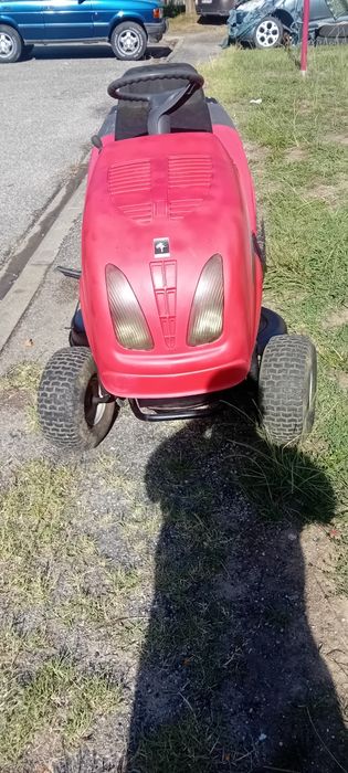 Tractor corta relva 15cv com cesto de recolha