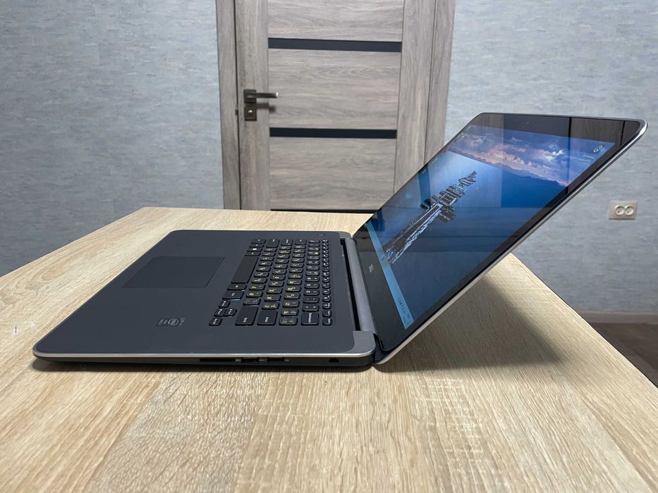 Ігровий Dell M3800,8 Ядер i7-4702HQ,ОЗУ 16GB,SSD 512GB,NVIDIA-2GB, IPS